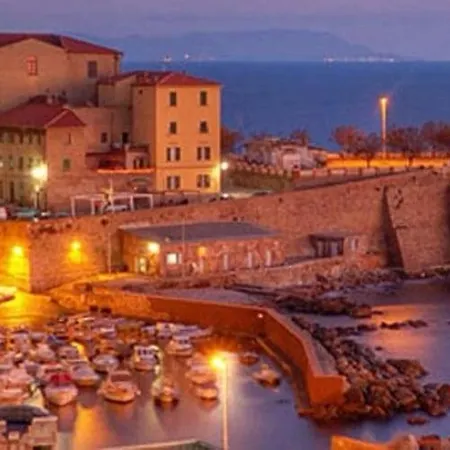 Arcipelago Toscano Panzió Piombino